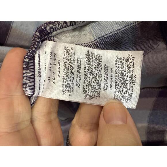 Columbia Women's Long Sleeve Plaid Shirt Medium - Picture 5 of 6